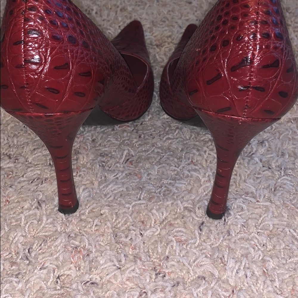 Super sexy Red pumps - Picture 3 of 6